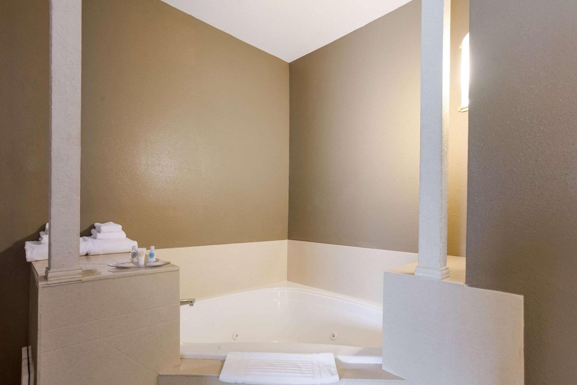 Comfort Suites North Mobile Saraland Buitenkant foto